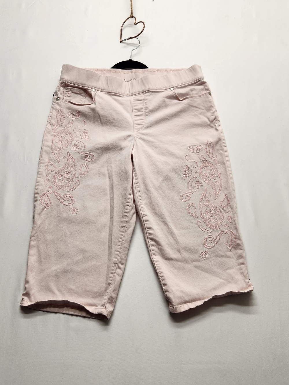 ⭐️Gloria Vanderbilt Avery Skimmer Capris Pink Embroidered Pull On Crop Pants 12